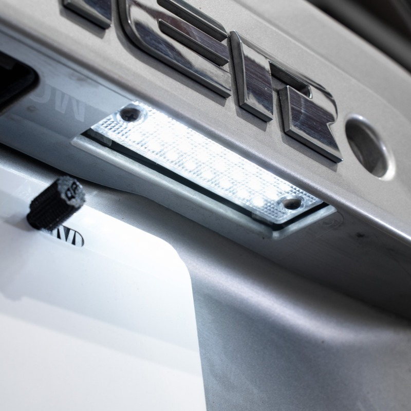 Toyota 4Runner License Plate Lights - FORM Lighting - 6000K LED - Cool White - 2014